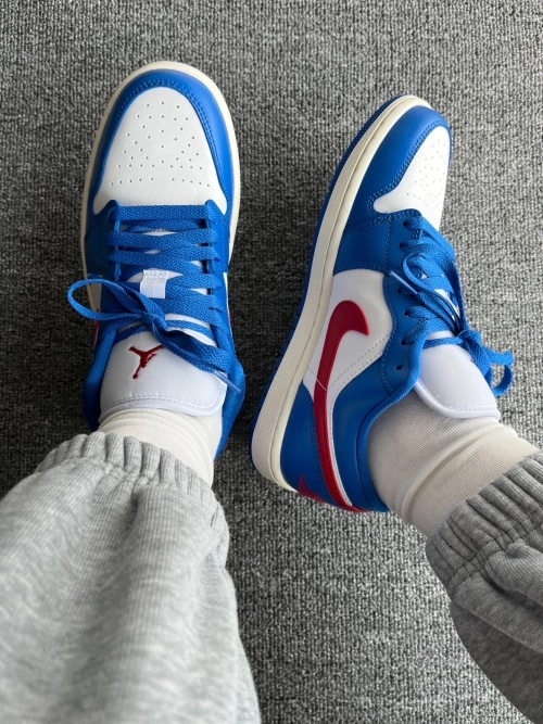 XH Travis Scott x Air Jordan 1 Low A Dingdang Cat review 