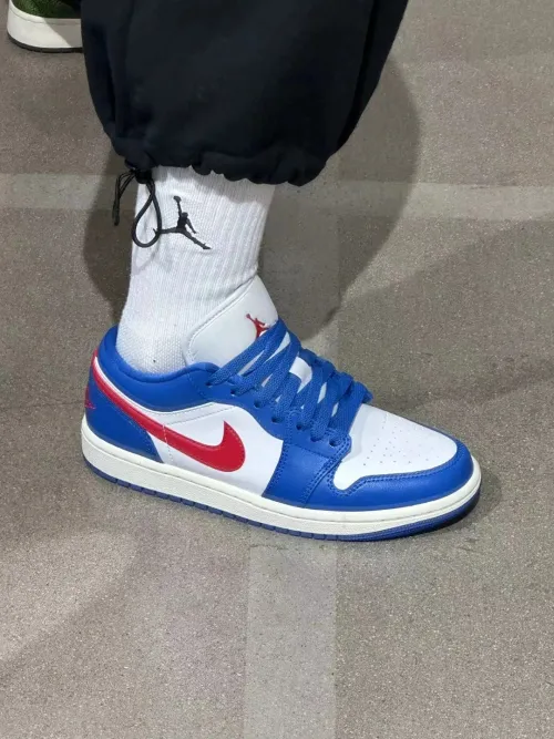 XH Travis Scott x Air Jordan 1 Low A Dingdang Cat review 