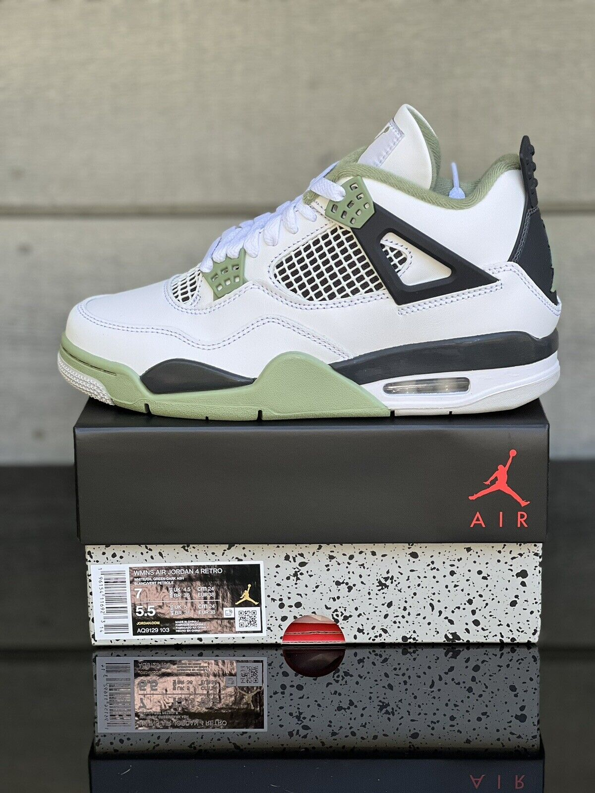 PB  Batch  Air Jordan 4 WMNS “Oil Green”Seafoam (W) review Michael Jones