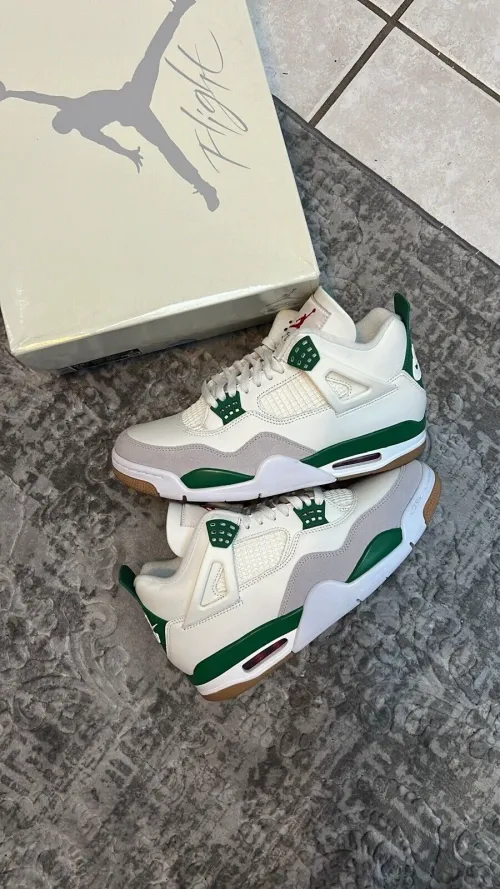 A1  Batch  Nike SB x Air Jordan 4 “Pine Green”Calaite review 
