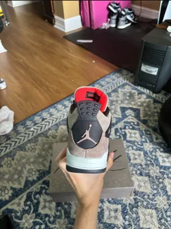 A1  Batch  Air Jordan 4 Retro "Taupe Haze" review Angel Melendez 01