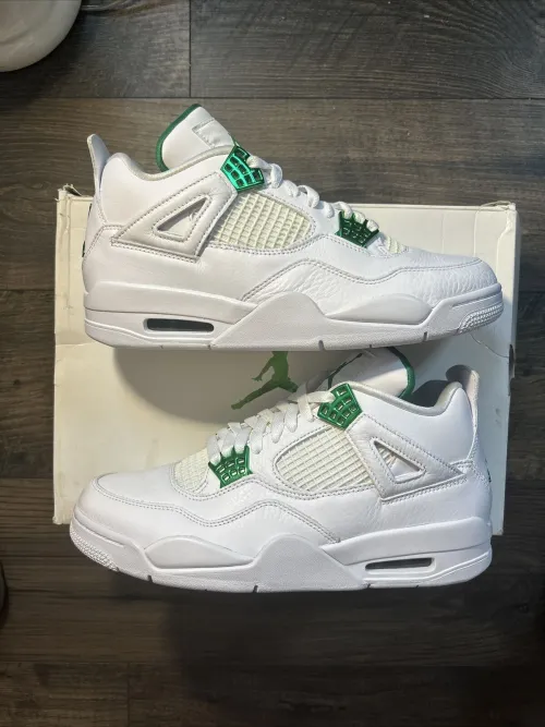 PB  Batch  Air Jordan 4 Retro Metallic Green review 