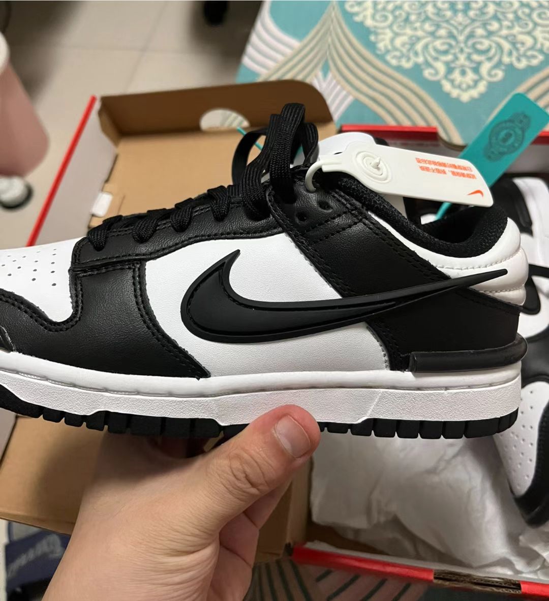 GB Nike Dunk Low Twist “Panda” review conssta