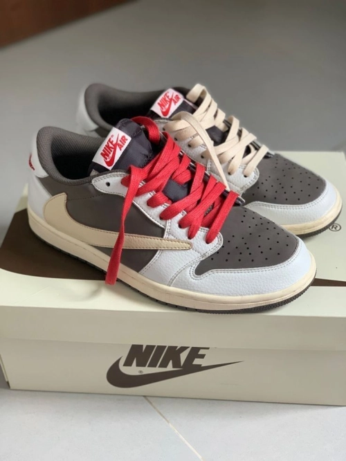 XH Travis Scott x Air Jordan 1 Low Reverse Mocha review 