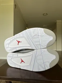 A1  Batch  Air Jordan 4 Retro Tech White review Les 02