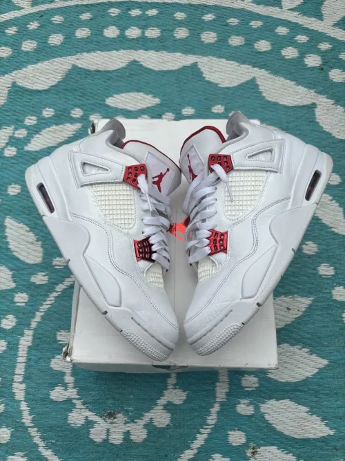 A1  Batch  Air Jordan 4 White University Red review 