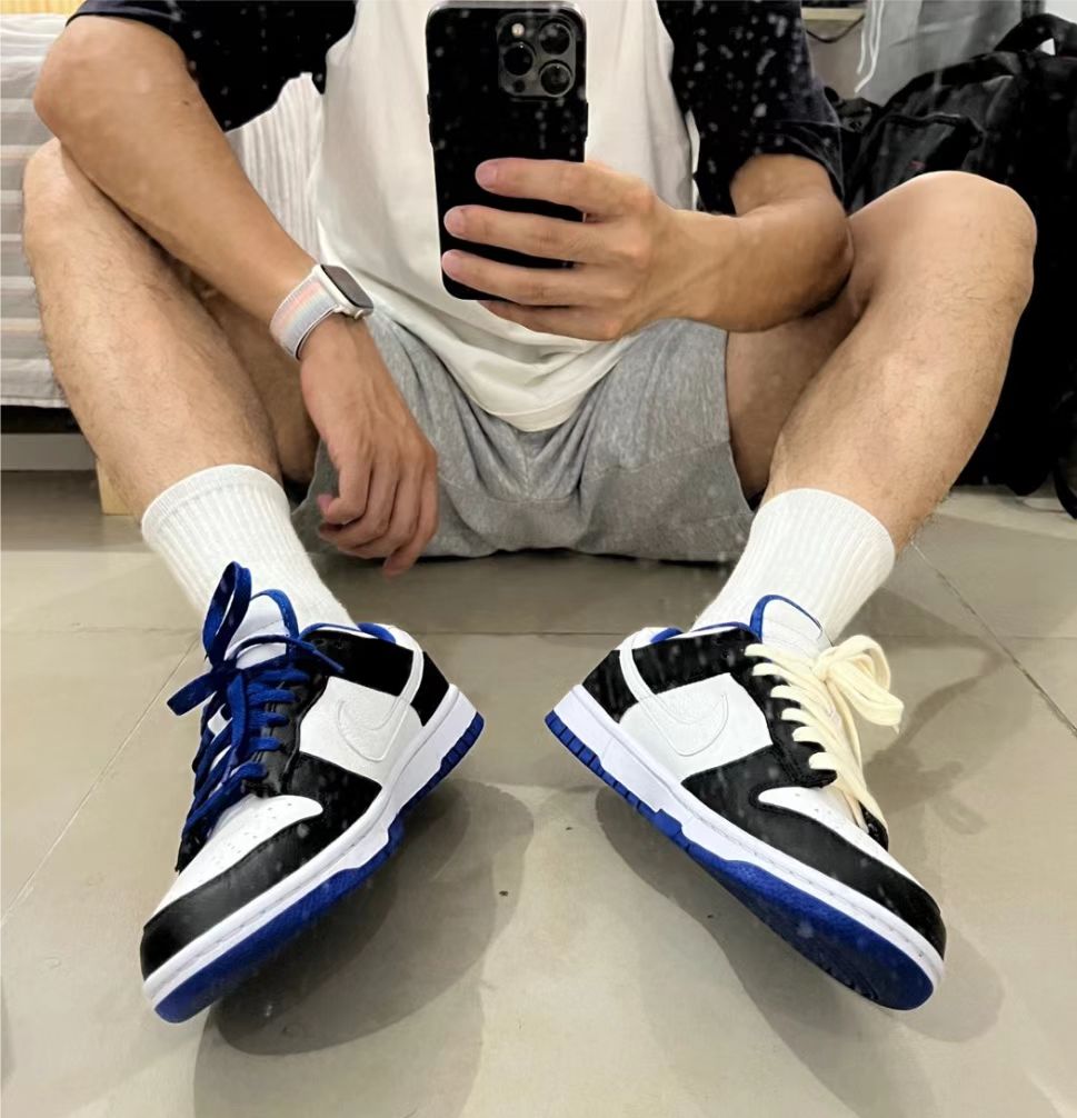 SX Nike Dunk Low White Black Royal review Tinker 02