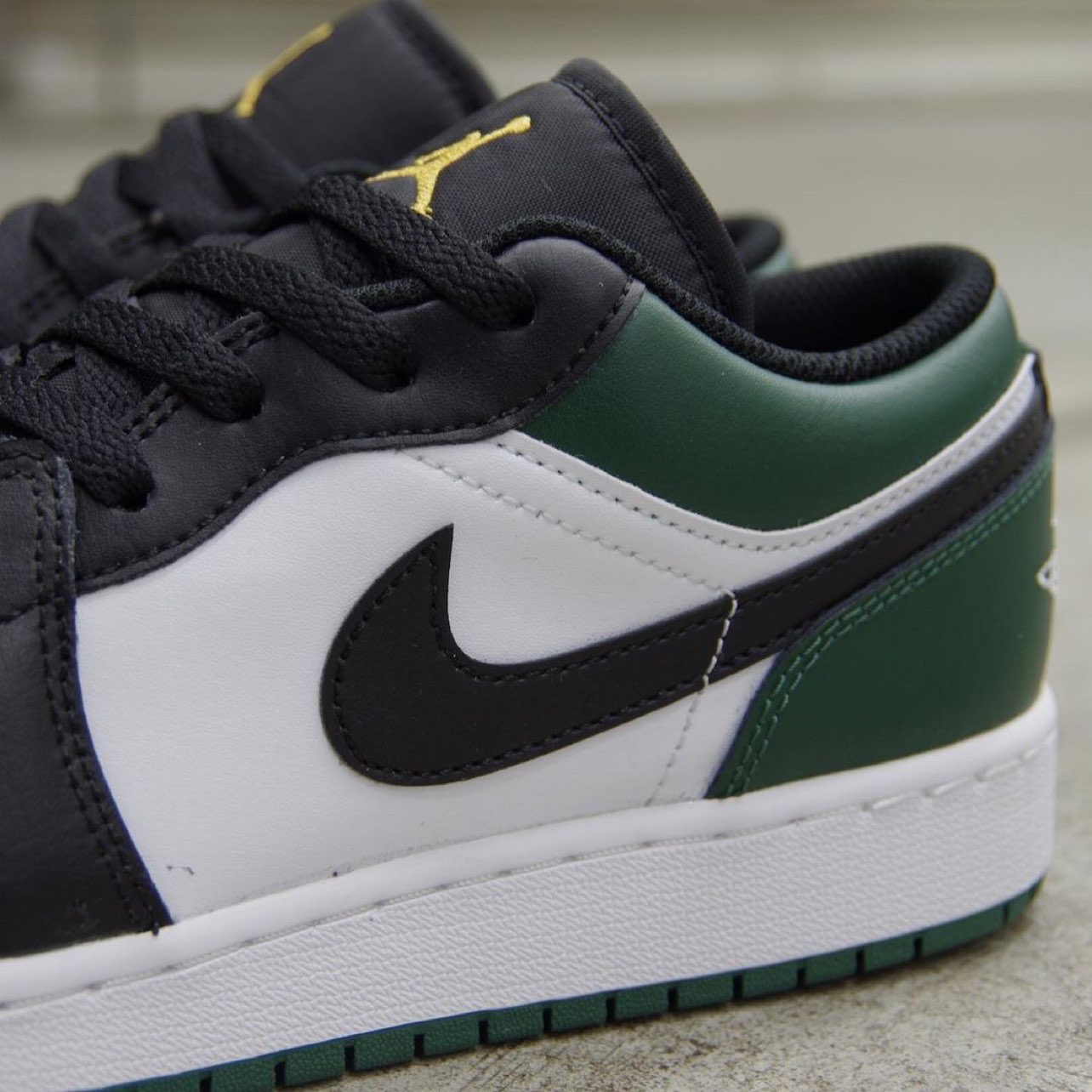 XH Air Jordan 1 Low Green Toe review Mason 02