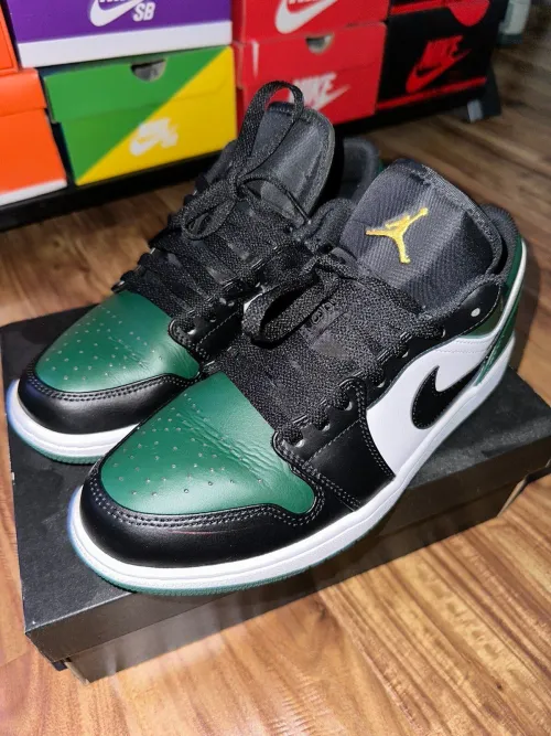 XH Air Jordan 1 Low Green Toe review 