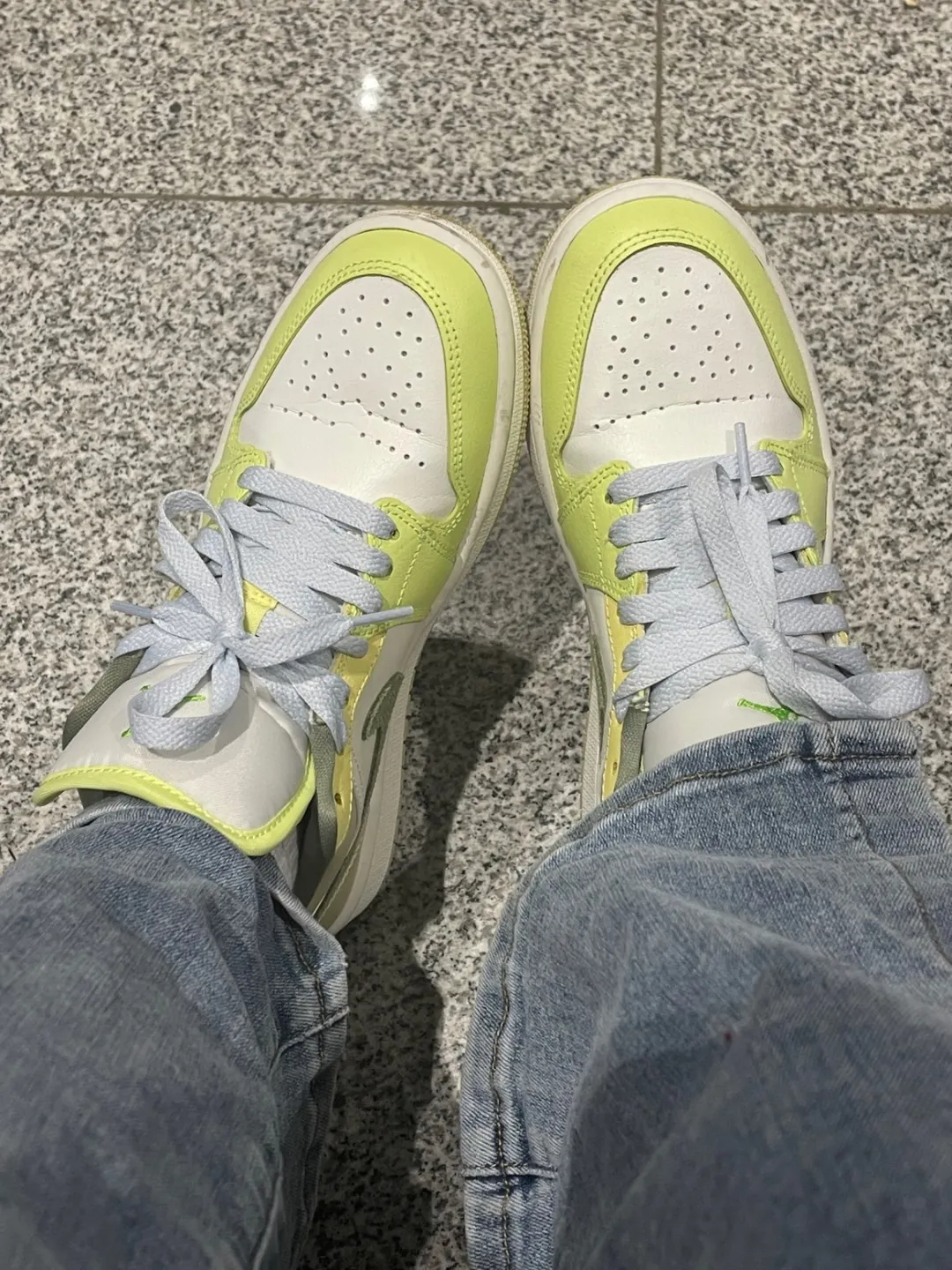 XH Air Jordan aj1 Low Green White review Elijah 01