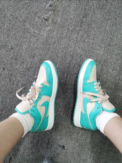 XH Air Jordan 1 Low Tropical Teal review 