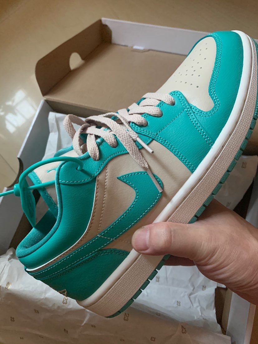 XH Air Jordan 1 Low Tropical Teal review Daniel 02