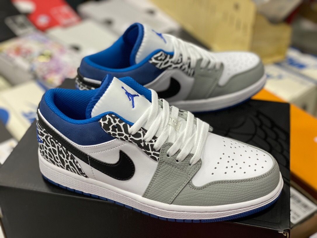 XH Air Jordan 1 Low True Blue review Jayden