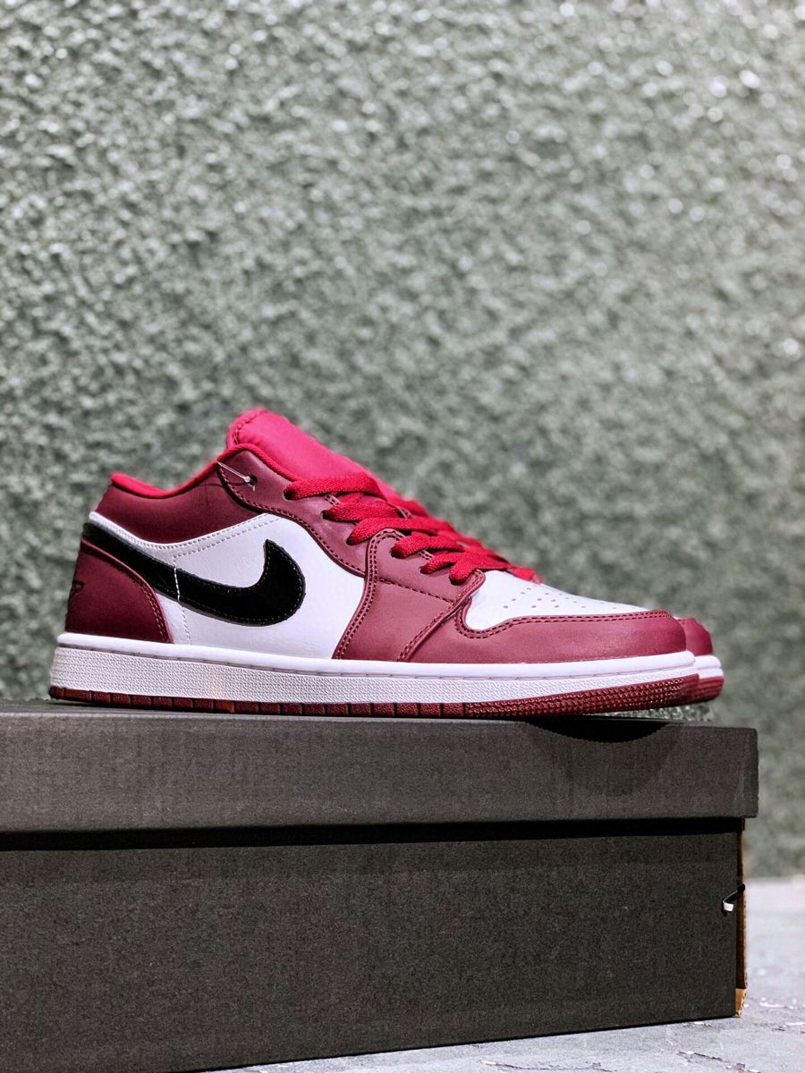 XH Air Jordan 1 Low Noble Red review Nora