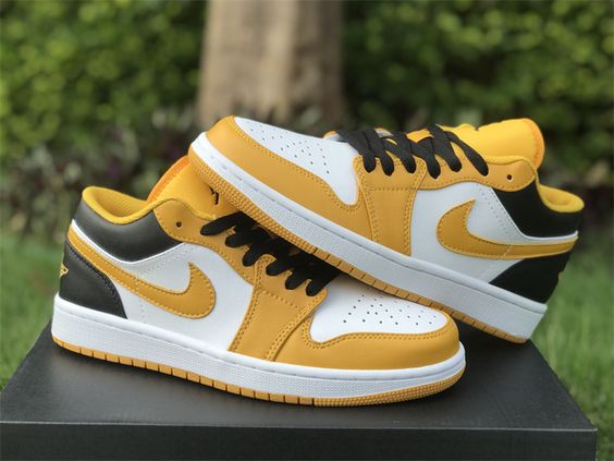 XH Air Jordan 1 Low “University Gold” review Naomi