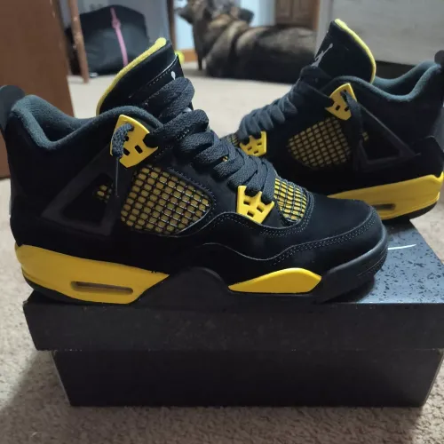 PB Batch  Air Jordan 4 Thunder review 
