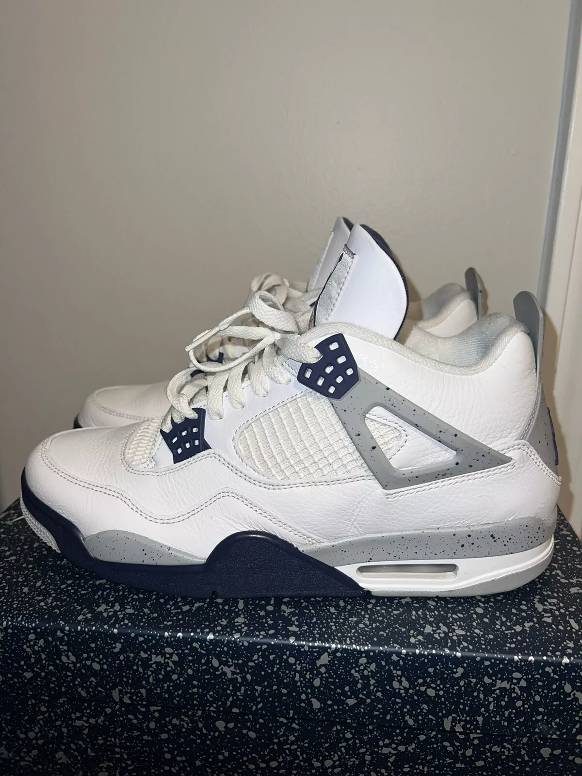PB Batch  Air Jordan 4 Retro Midnight Navy review 0