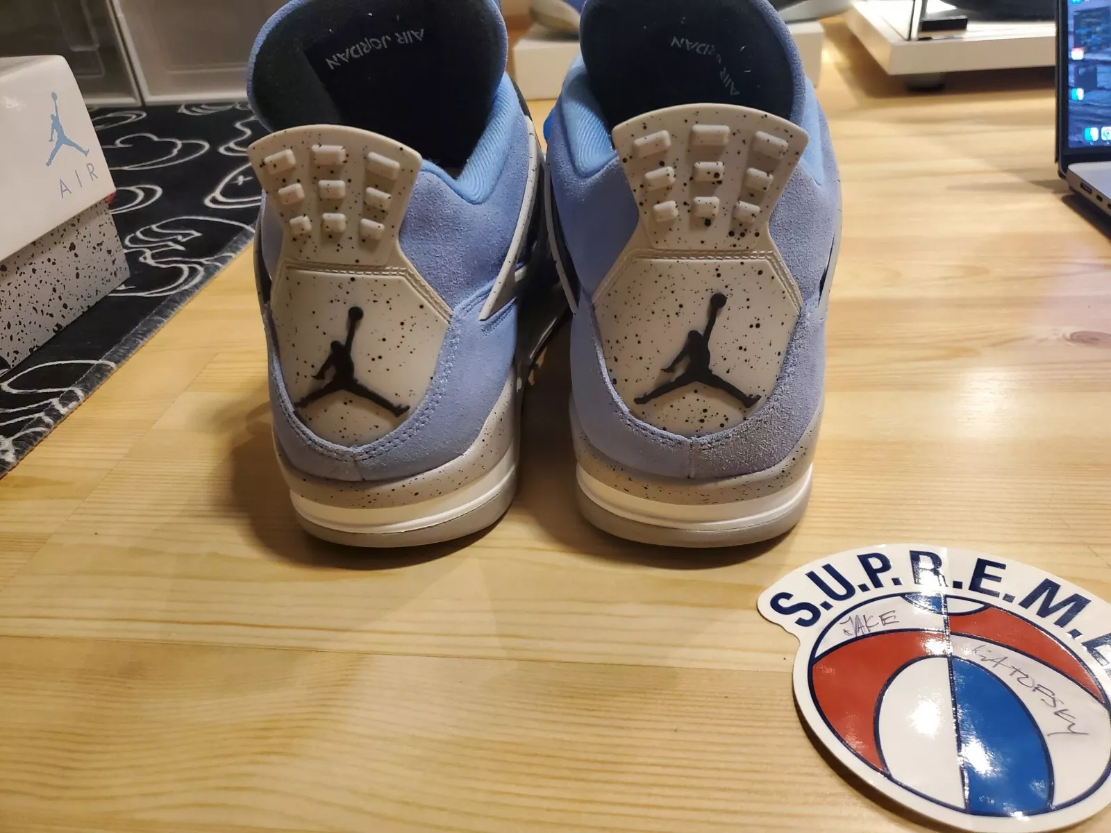 PB Batch  Air Jordan 4 SE University Blue review 1