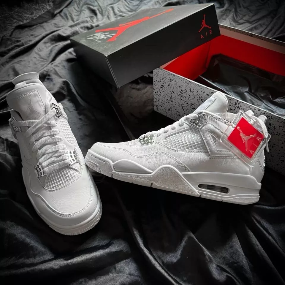 PB Batch  Air Jordan 4 Retro Pure Money review Zeke 02