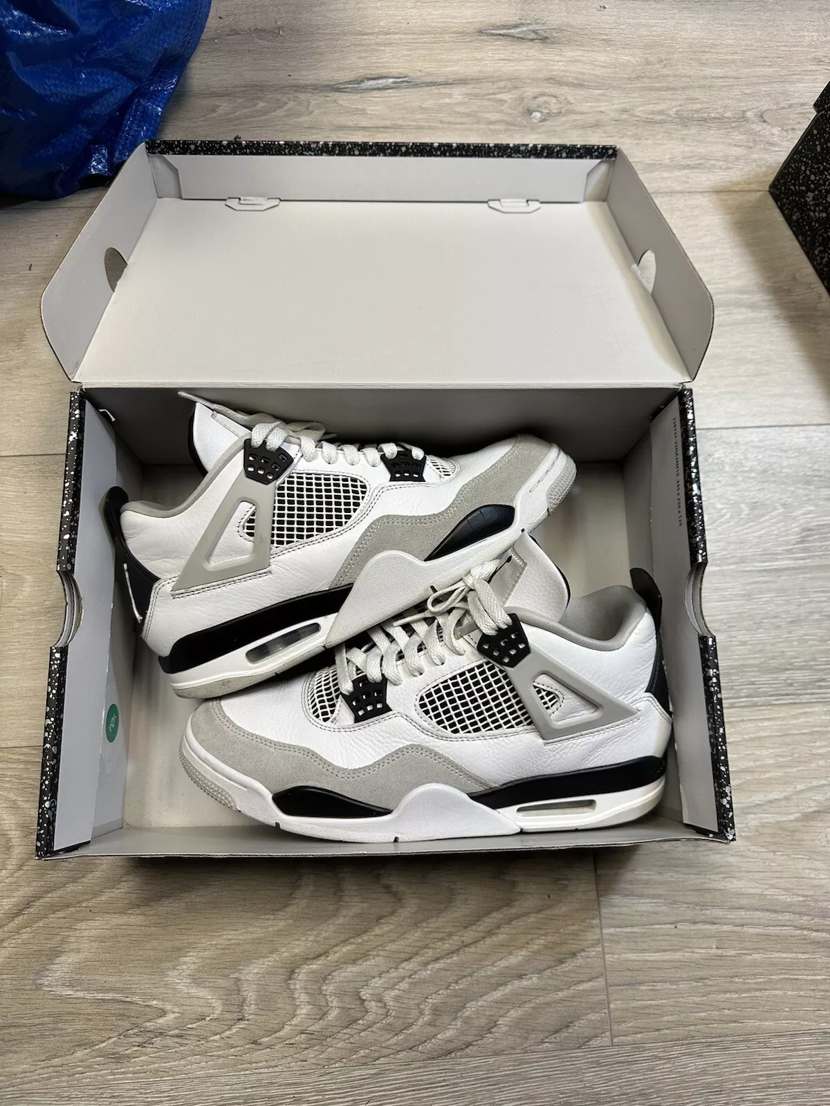 PB Batch  Air Jordan 4 Retro Military Black review 0