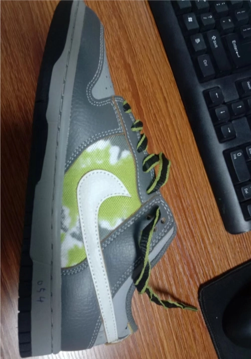 SX HUF x Nike Dunk Low SB Friends and Family review 