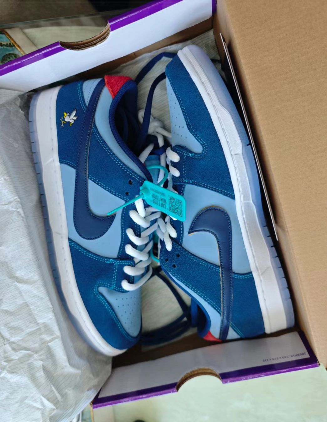 GB Why So Sad？x Nike SB Dunk Low review Carlos Veras