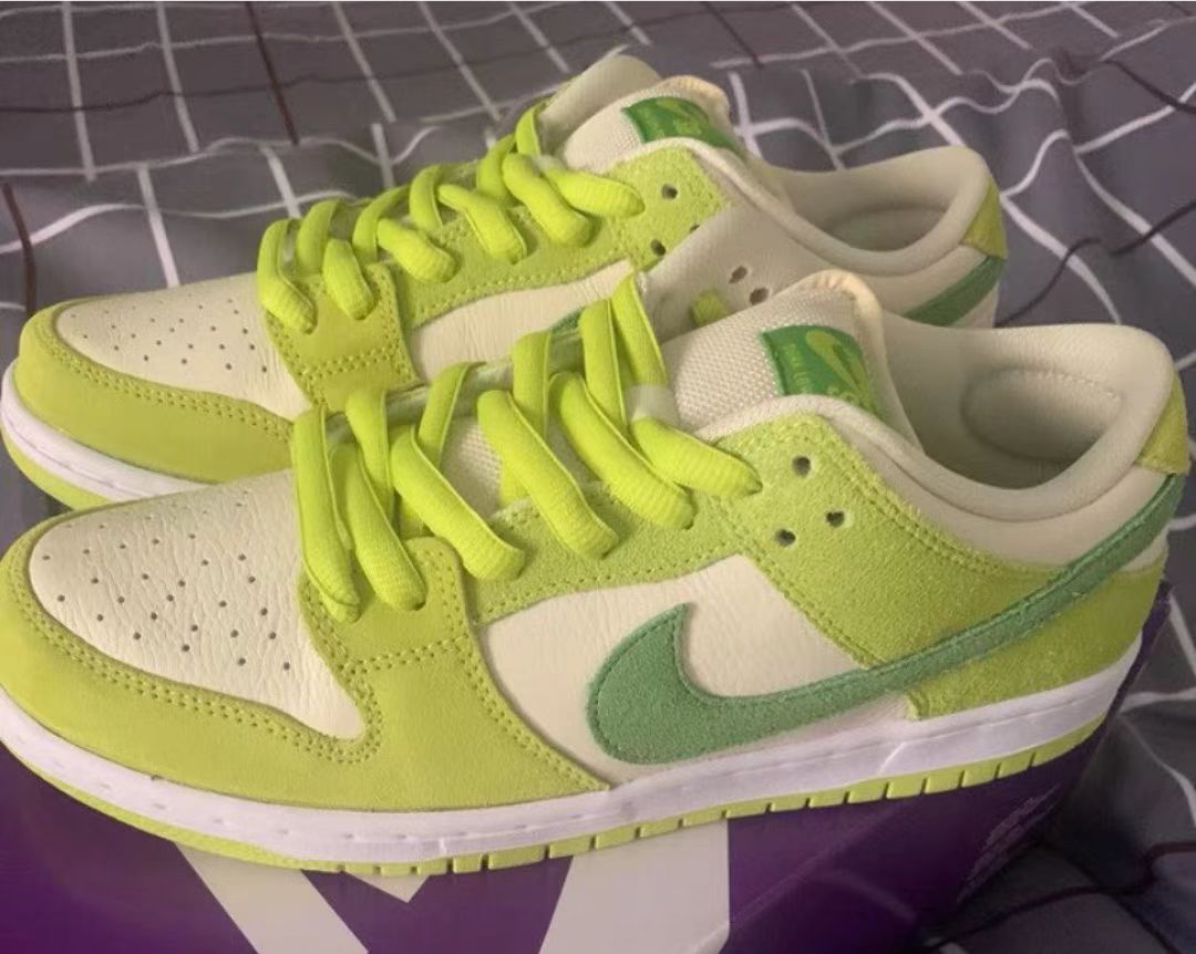 GB Nike Dunk Low Sour Apple review Ari Maldonado