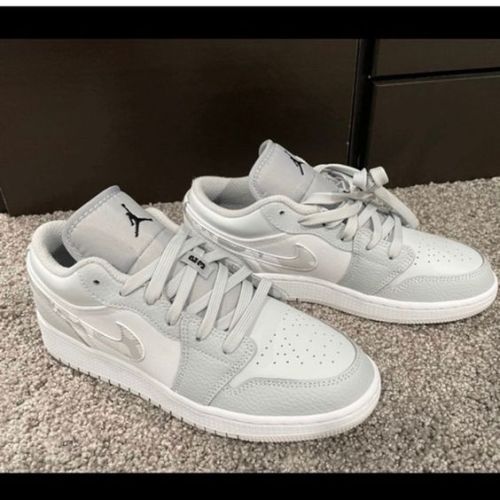 XH Air Jordan 1 Low White Camo review 