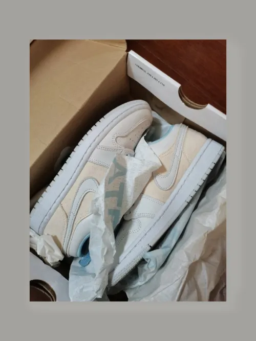 XH Air Jordan 1 Low Canvas review 