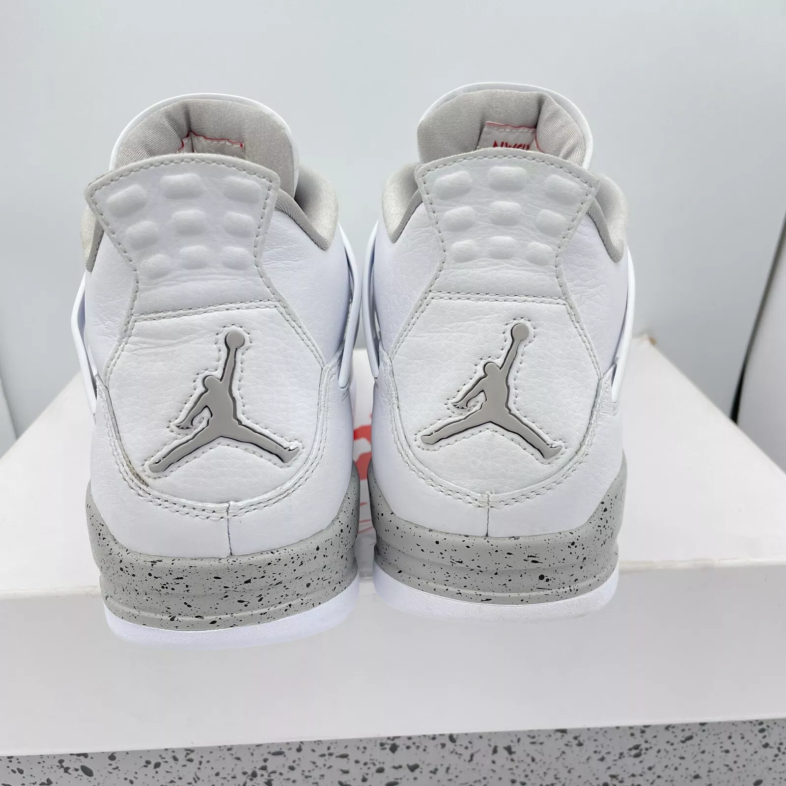 PB Batch  Air Jordan 4 Retro Tech White review Antonio 02