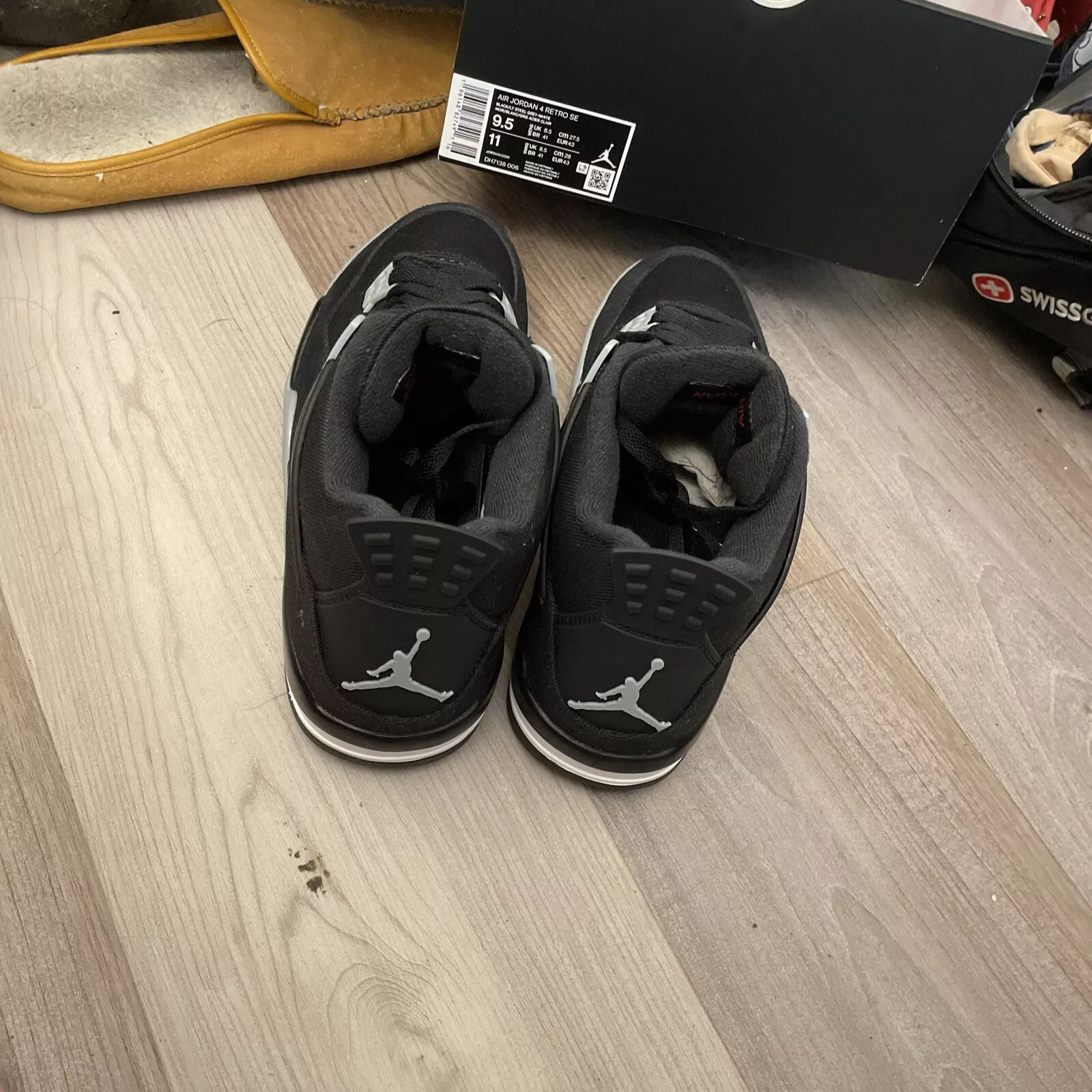 PB Batch  Air Jordan 4 Retro Black Canvas review SBrucks 01