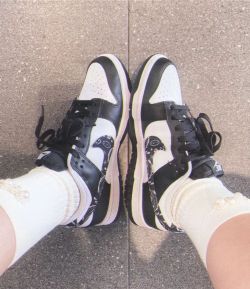 GB Nike Dunk Low Black Paisley review easter