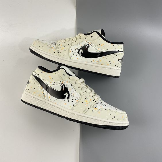 XH Air Jordan 1 Low SE Paint Splatter review Madison 01