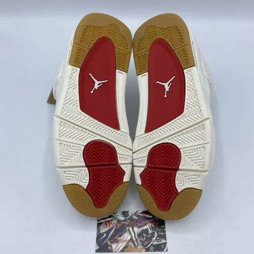 PB Batch  Levis x Air Jordan 4 Levi's White review 