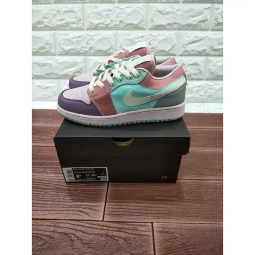 XH Air Jordan 1 Low SE Champagne review 