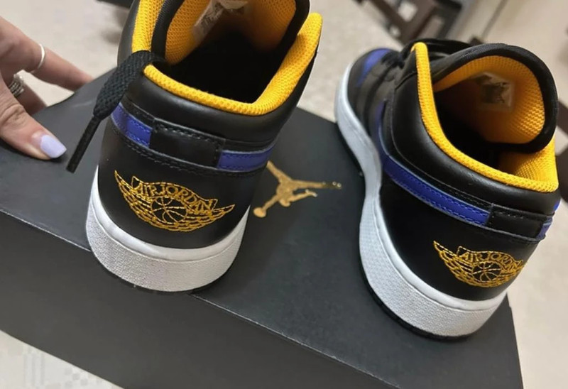 XH Air Jordan aj1 Low Black Purple Yellow review David 02