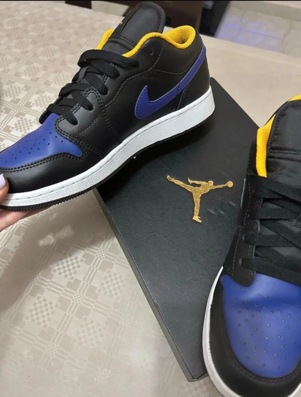 XH Air Jordan aj1 Low Black Purple Yellow review David 05