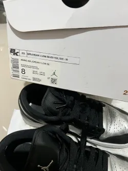 XH Air Jordan 1 Low SE Silver Toe review Lily 05