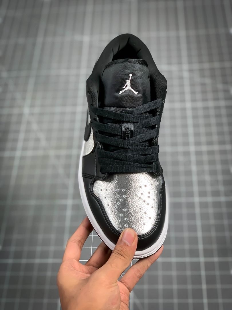 XH Air Jordan 1 Low SE Silver Toe review John 04