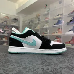 XH Air Jordan 1 Low“Island Green” review Christian Sadie 02