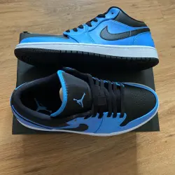 XH Air Jordan 1 Low University Blue Black review Isaac 01