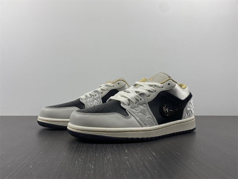 XH Air Jordan 1 Low Black Grey Silk review Sophia 01