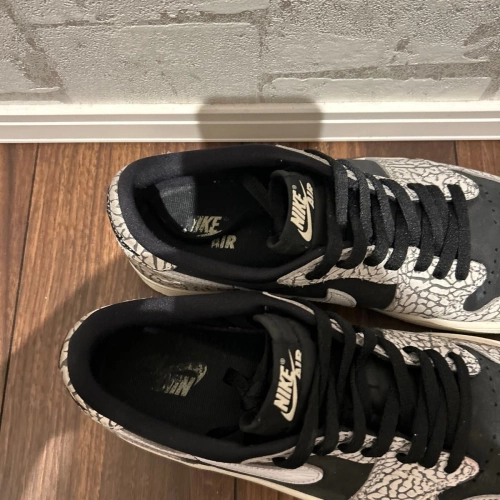 XH Travis Scott x Air Jordan 1 Low Black Gray Burst review 