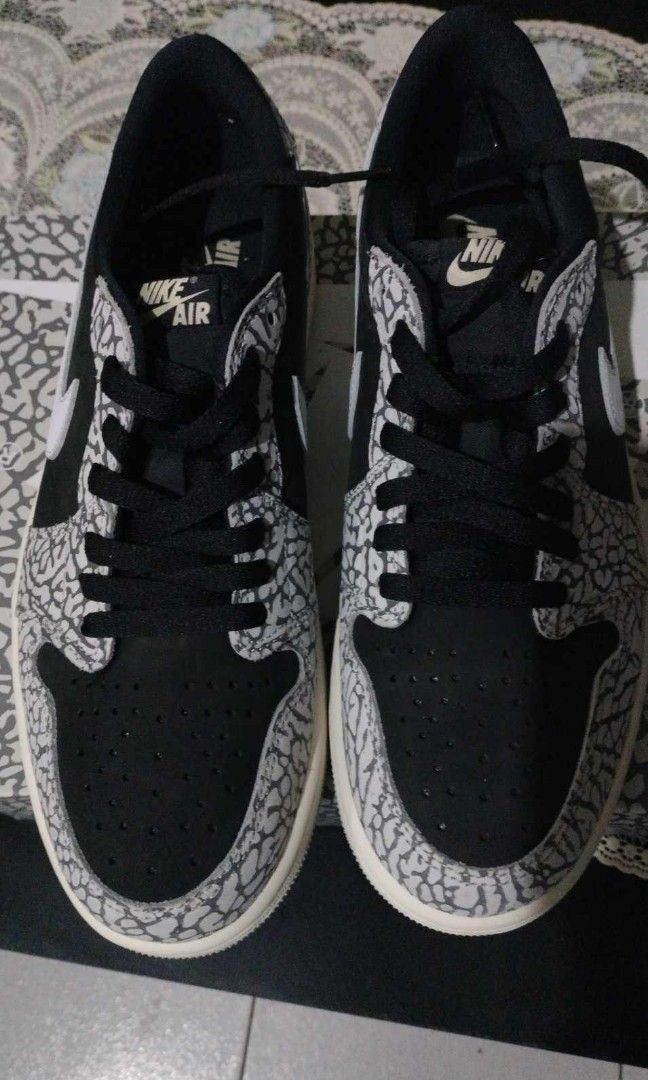 XH Travis Scott x Air Jordan 1 Low Black Gray Burst review Benjamin 02