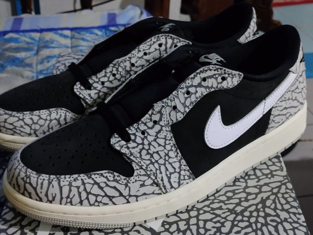 XH Travis Scott x Air Jordan 1 Low Black Gray Burst review Benjamin 03