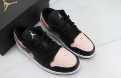 XH Air Jordan 1 Low Crimson Tint review Amelia 03