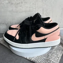 XH Air Jordan 1 Low Crimson Tint review Grace 01