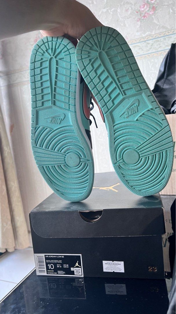 XH Air Jordan 1 Low SE Tropical Twist review Michael 03