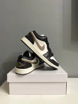 XH Air Jordan 1 Low Black And White Brown review Ryan 01