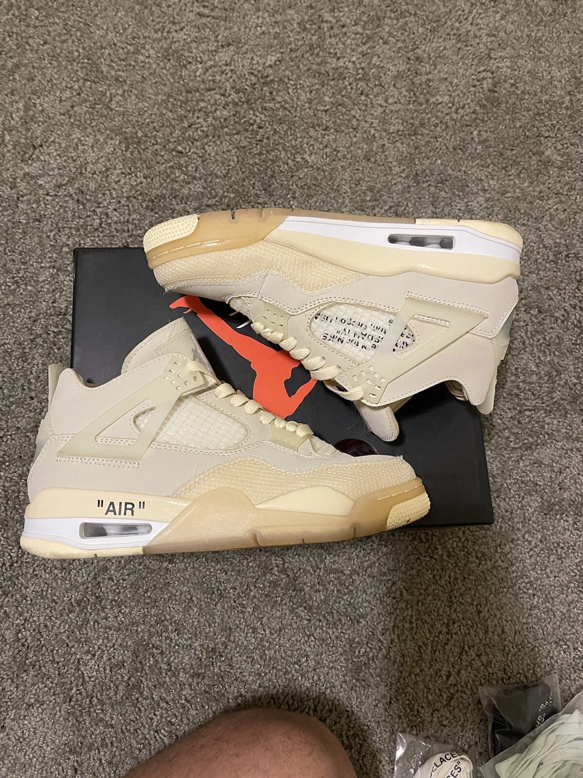 XP Batch OFF White x Air Jordan 4 Sai review Ric H 02